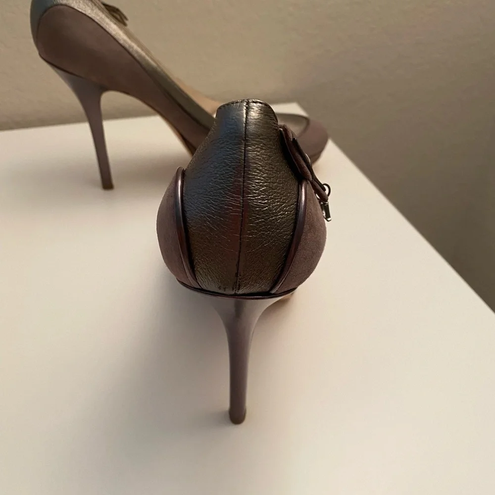 Dior Deco Dorsay Pump In Stone. New In Box. 100% Authentic